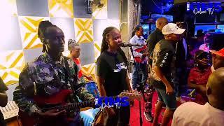 KEN WA MARIA  LIVE PERFORMANCE KINGS EDITION SEE WHAT  FANS DID WHILE  ON STAGE CAPTAINS LOUNGE