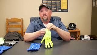 What Are The Best Gloves For Working With Oil?