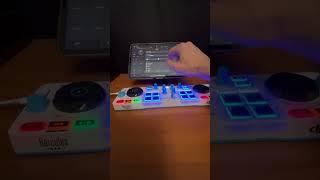 Connect Bluetooth Controller to iPad in under 16 seconds #dj