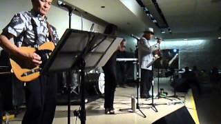 Edwin Sepidoza  sings Black Magic Woman with Music Replay Retro Party  Band