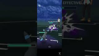 Shiny umberon vs umberon awesome battle #pokemongo #pokemon #tamao#pokemontcg