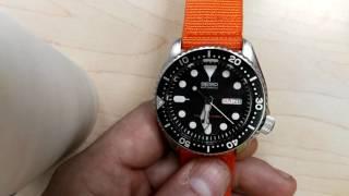 Properly setting the date and time on an automatic watch for beginners.