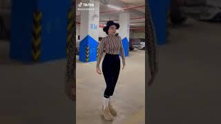 Esra Rabia ünal   tiktok dans 3