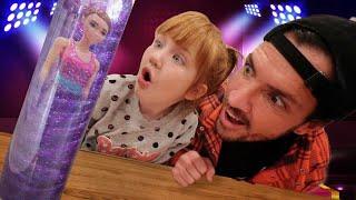 BARBiE MUSiC MAKEOVER!!  Family Dance Party and Color Reveal Game! new magic surprise presents