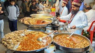 Akbar Jee Siri Paye - Kartarpura STREET FOOD in Rawalpindi | Mutton Ojri | Beef Paye | Boti ka Salan