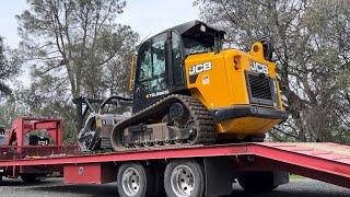 Brand new skid steer! JCB ONE ARM MACHINE! FAE mulcher head