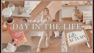 DAY IN THE LIFE | more decorating, pumpkin coffee recipe + an evening at the beach