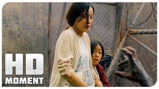 Суёнг и Су Ан добрались до военных - Поезд в Пусан (2016) - Момент из фильма