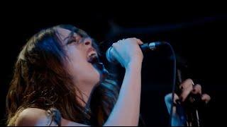 Liz Gillies (Gigi Rock) sings “Desire” on SDRR