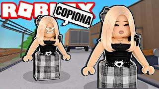 ¡COPIANDO TRAJES EN MURDER MYSTERY 2!  / MICHI ROBLOX