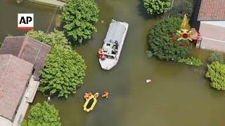 Red flood alert remains in place in northern Italy