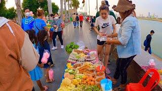 Your favorite walking tour at Riverside Phnom Penh - Cambodian Food Tour