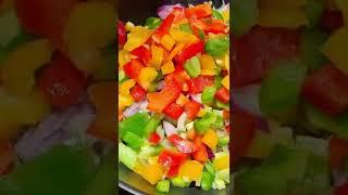 Légumes colorés avec des œufs pour dinner  facile