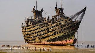 20 Real Ghost Ships That Actually Exist