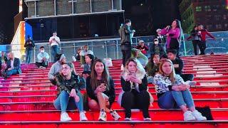 ⁴ᴷ⁶⁰ Walking Times Square at Night in New York City w/ Street Performance [4K] (October 6, 2020)