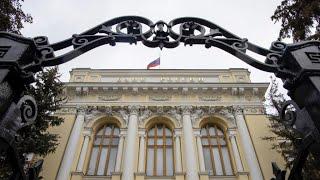 How sanctions on the Bank of Russia affect the Russian ruble: Yahoo U