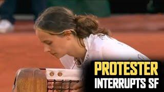 Climate PROTESTER Interrupts Roland Garros Semi Final | Ruud vs Cilic