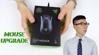 Unboxing the Razer Deathadder Elite gaming mouse.