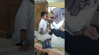 Anak tk baperin guru cantik