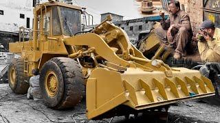 Complete Restoration Of Rusted 950B Wheel Loader||How Talented Pinter Gave New Look To Rusted Loader