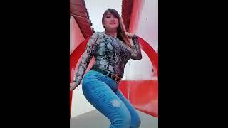 Tiktok tante goyang hot 