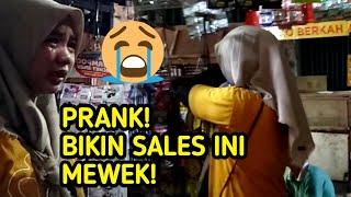 PRANK bikin sales ini mewek