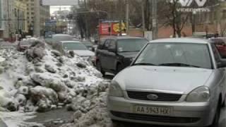 В Киеве гололёд - Черновецкий в Доминикане