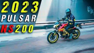 2023 PULSAR NS 200 ARTILARI EKSİLERİ! (Bajaj İnceleme ve Sürüş Motovlog)