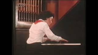 Evgeny Kissin - Chopin Waltze E-minor