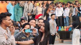 भिखारी ने करा public मैं लड़की  को kiss|| prank gone wrong ||Arun Rathore