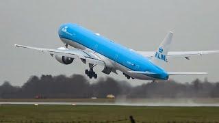 Stunning GO AROUND in rainy weather! KLM 777-300ER at Groningen airport Eelde (4K)