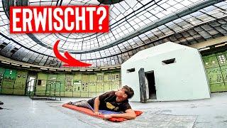 MINI-BUNKER in gigantischer SCHALTZENTRALE gefunden? | Wir müssen uns verstecken!