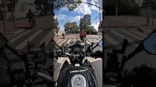 motoca respeita sinal? contém ironia #motovideo #motovlog #moto