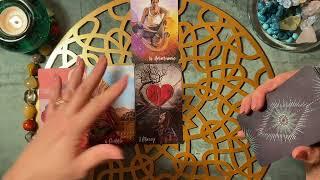 KTO IDZIE DO CIEBIE W MIŁOŚCI  #tarot #tarotreading #tarotcards #tarotreader #tarotinteractivo