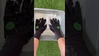 AQUAgrip + Water = ? #goalkeeper #asmr #gloveglu