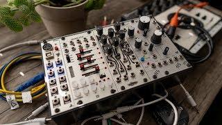 Minimalist Modular Synth // Is that a thing?