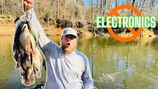 CRAPPIE FISHING A RIVER WITH 0 ELECTRONICS‼️TIPS HOW TO LOCATE RIVER CRAPPIE‼️