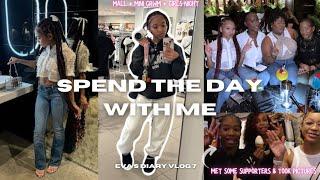 VLOG: Spend The Day With Me shopping + girls night *took pictures with supporters*