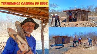 Terminamos a Casinha  dos Bodes  Vejam Só Como Ficou Agora já Está Pronta lugar pra os Bodes