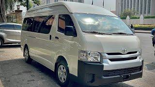 New toyota hiace 2023 12 Seats 3.0L white Color - interior exterior details