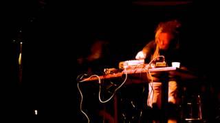 The lucid brain integrative project, Portland (OR), 2013, live looping improvisation.