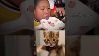 BRO EATING HIS OWN PARTS #baby #eating #food #foodlover #foodie #funny #memes #trendingshorts #fyp