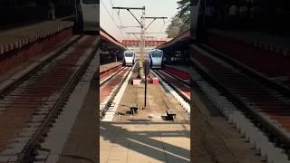 FIRST LOOK OF TWO NEW VANDE BHARAT EXPRESS AT CSMT #shorts #train #indianrailways