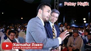 Petey Majik magician in Y15ZR Congress ▶