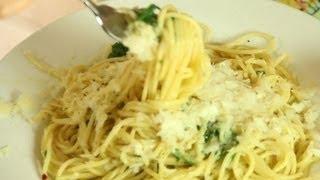 Garlic Spaghetti - Spaghetti Aglio e Olio Recipe - Pasta with Garlic and Olive Oil