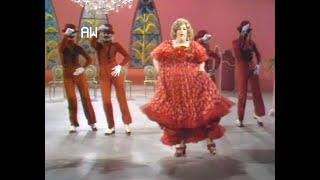 Mama Cass Elliot - "Poor Papa (He's Got Nuthin' At All)" (Live on The Ray Stevens Show, 1970)