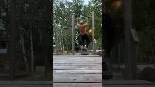 Late August #muscleup in my Stockholmian hood #callisthenics #sports #motivation