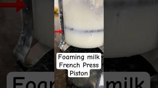 How to foam milk for coffee using only a French press Cafetière.