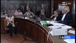 Giudice difende testimone da ingiurie dell'imputato