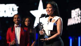 Nicki Minaj win viewers choice award At Bet Award